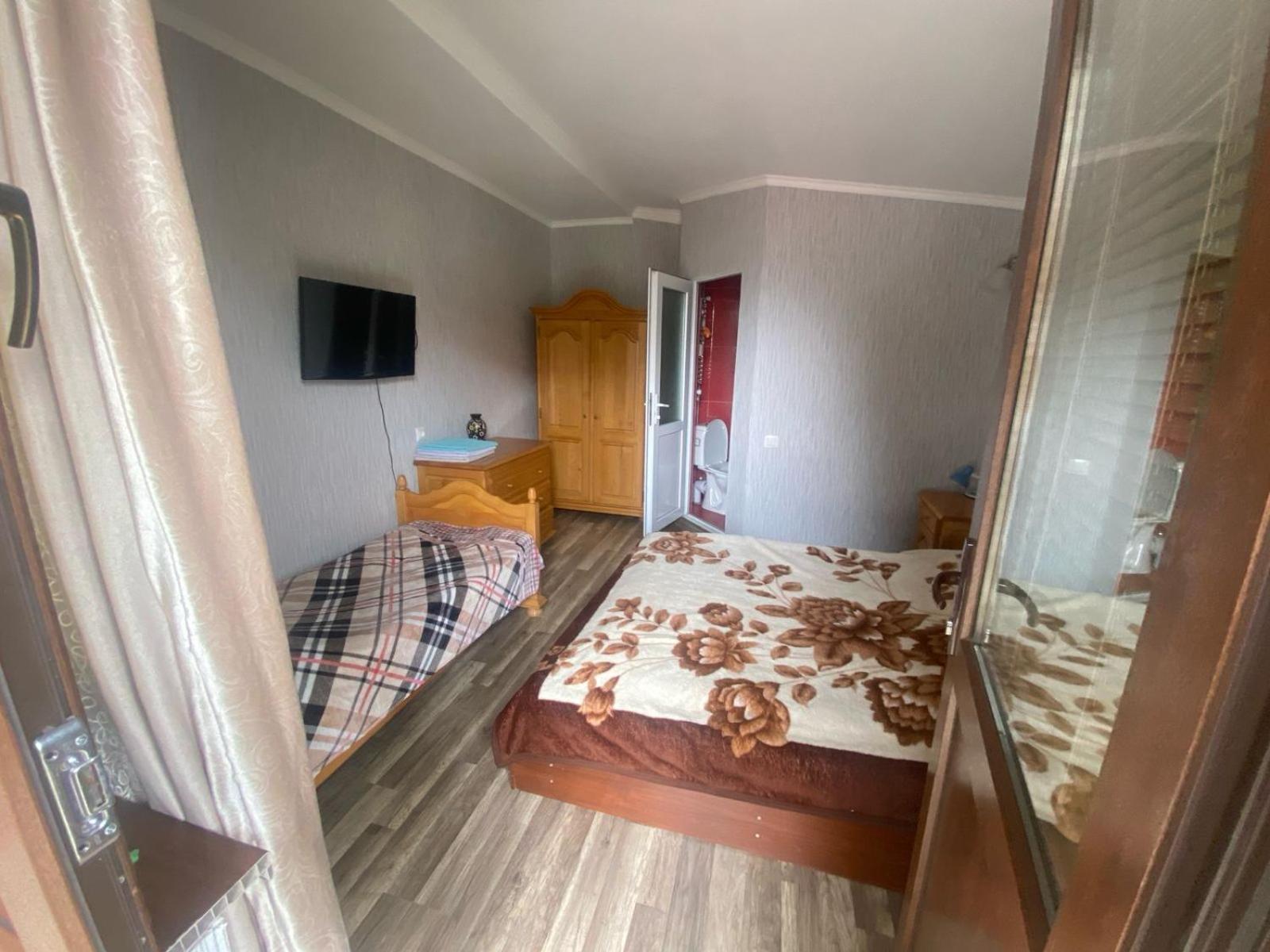 Archil&Nino Gigauri Guest House Kazbegi Exterior foto